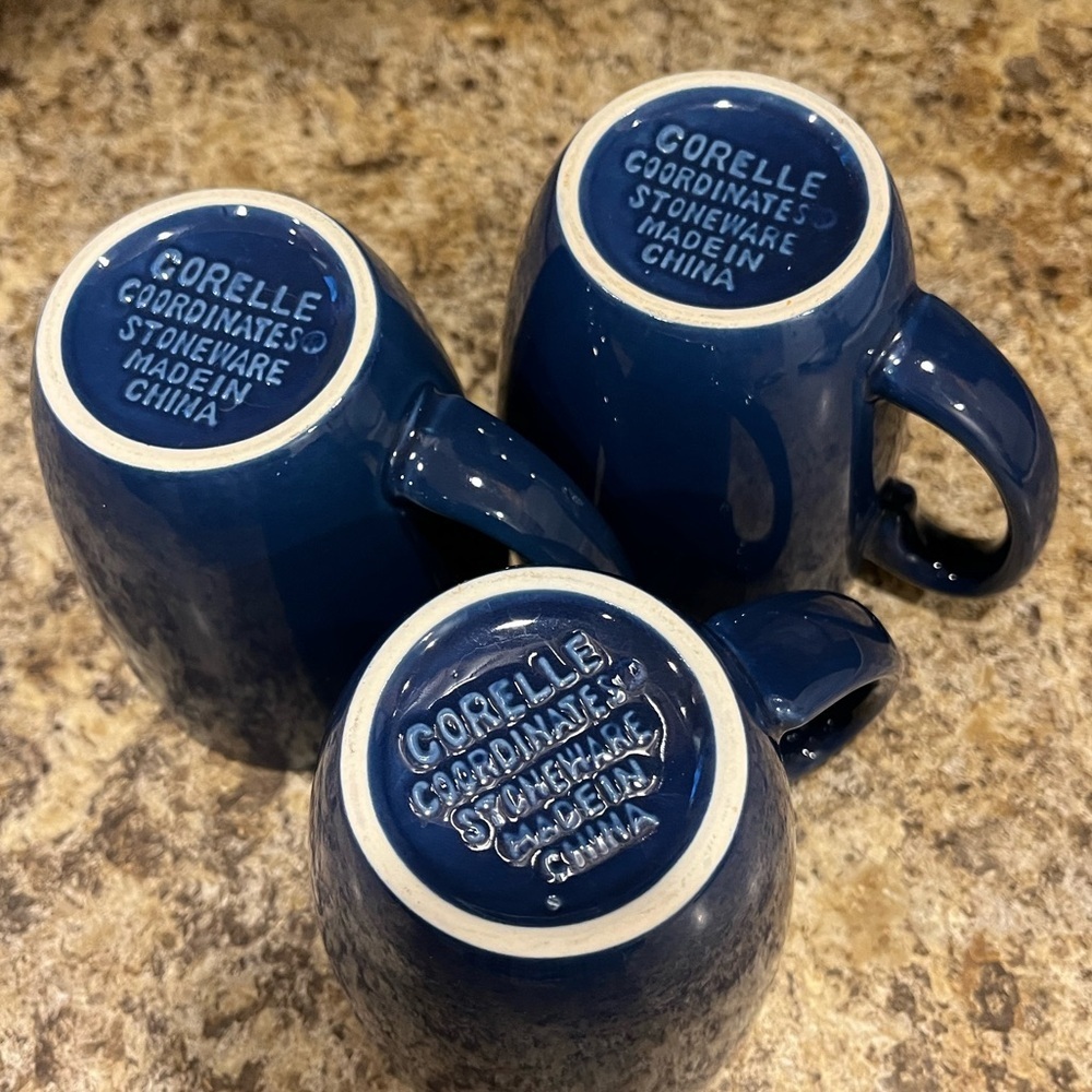 Corelle Stoneware Coffee Mug Set of 3 Blue Cornflower 10 oz. - Picture 3 of 11
